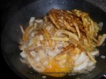 mezclar el bacalao, las patatas y el huevo